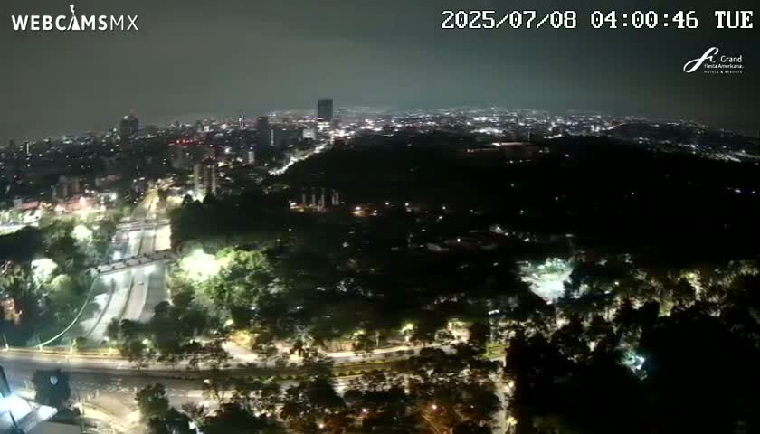 Ciudad de Mexico City - Miguel Hidalgo Castillo de Chapultepec Castle & Park Skylne Live Cam - Miguel Hidalgo, Ciudad de Mexico, Mexico 