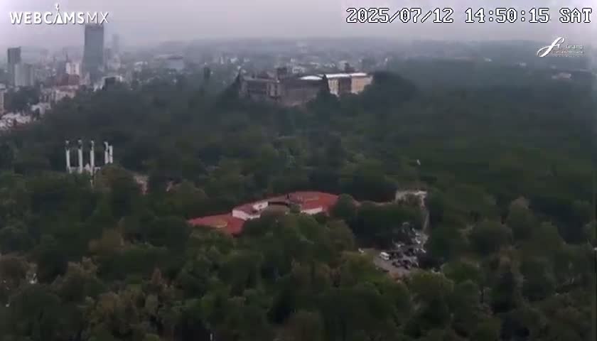 Ciudad de Mexico City - Miguel Hidalgo Castillo de Chapultepec Castle & Park Skylne Live Cam - Miguel Hidalgo, Ciudad de Mexico, Mexico 