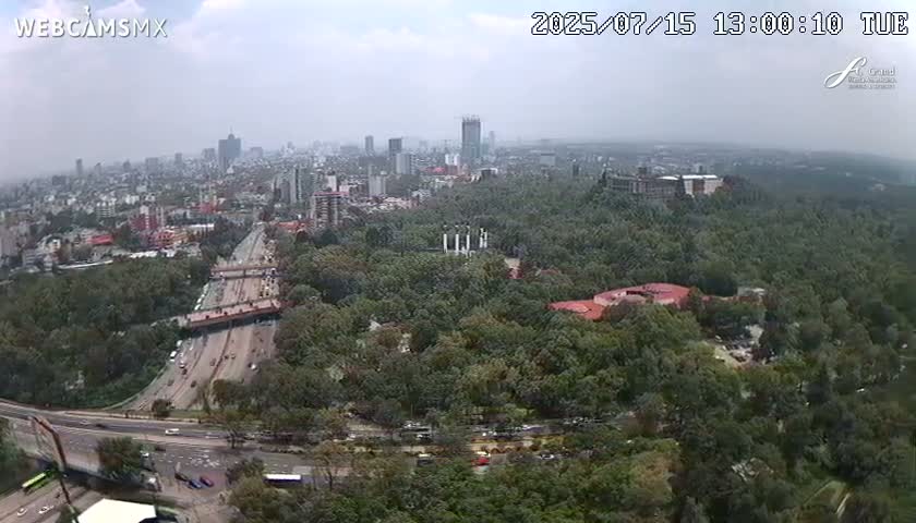 Ciudad de Mexico City - Miguel Hidalgo Castillo de Chapultepec Castle & Park Skylne Live Cam - Miguel Hidalgo, Ciudad de Mexico, Mexico 