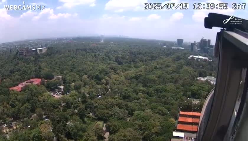 Ciudad de Mexico City - Miguel Hidalgo Castillo de Chapultepec Castle & Park Skylne Live Cam - Miguel Hidalgo, Ciudad de Mexico, Mexico 