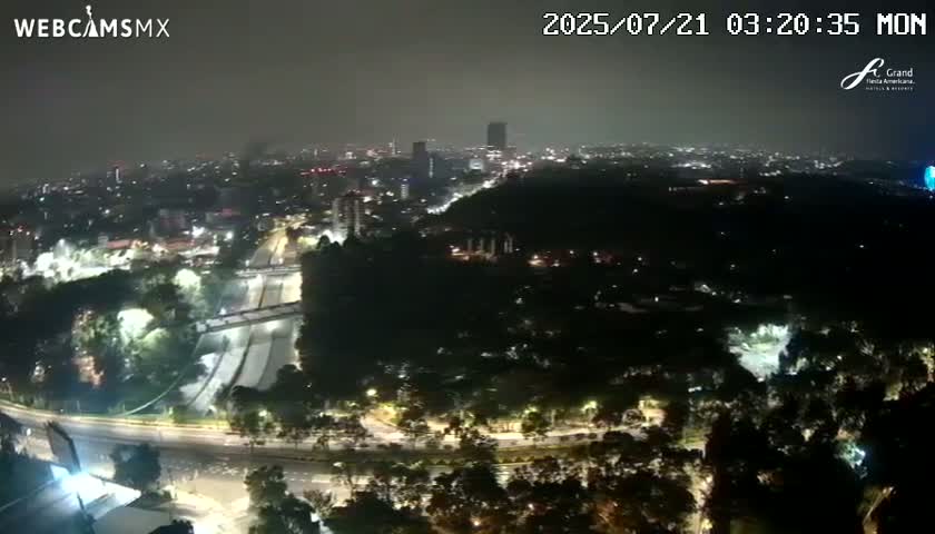 Ciudad de Mexico City - Miguel Hidalgo Castillo de Chapultepec Castle & Park Skylne Live Cam - Miguel Hidalgo, Ciudad de Mexico, Mexico 