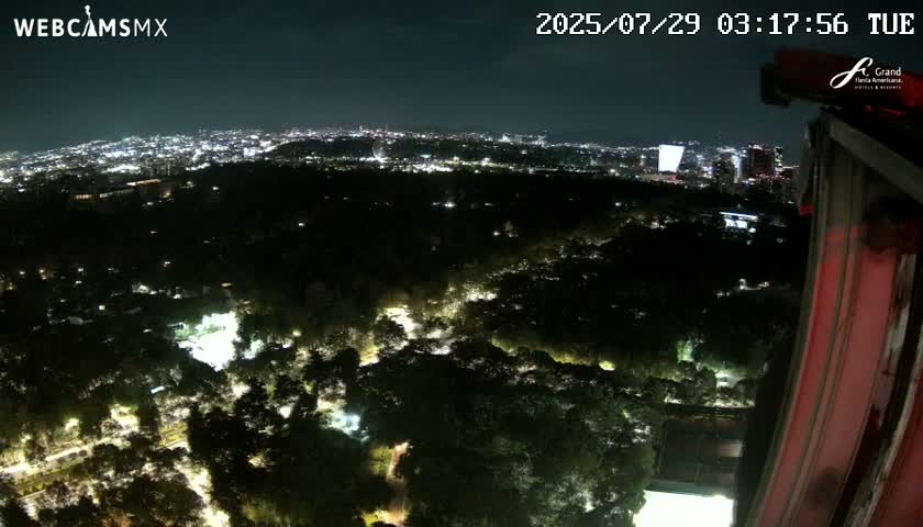 Ciudad de Mexico City - Miguel Hidalgo Castillo de Chapultepec Castle & Park Skylne Live Cam - Miguel Hidalgo, Ciudad de Mexico, Mexico 