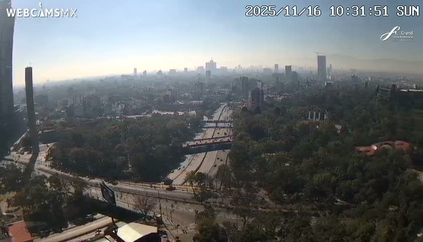 Ciudad de Mexico City - Miguel Hidalgo Castillo de Chapultepec Castle & Park Skylne Live Cam - Miguel Hidalgo, Ciudad de Mexico, Mexico 