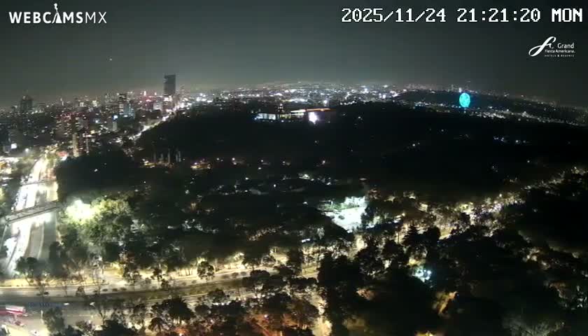 Ciudad de Mexico City - Miguel Hidalgo Castillo de Chapultepec Castle & Park Skylne Live Cam - Miguel Hidalgo, Ciudad de Mexico, Mexico 