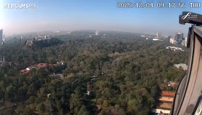Ciudad de Mexico City - Miguel Hidalgo Castillo de Chapultepec Castle & Park Skylne Live Cam - Miguel Hidalgo, Ciudad de Mexico, Mexico 