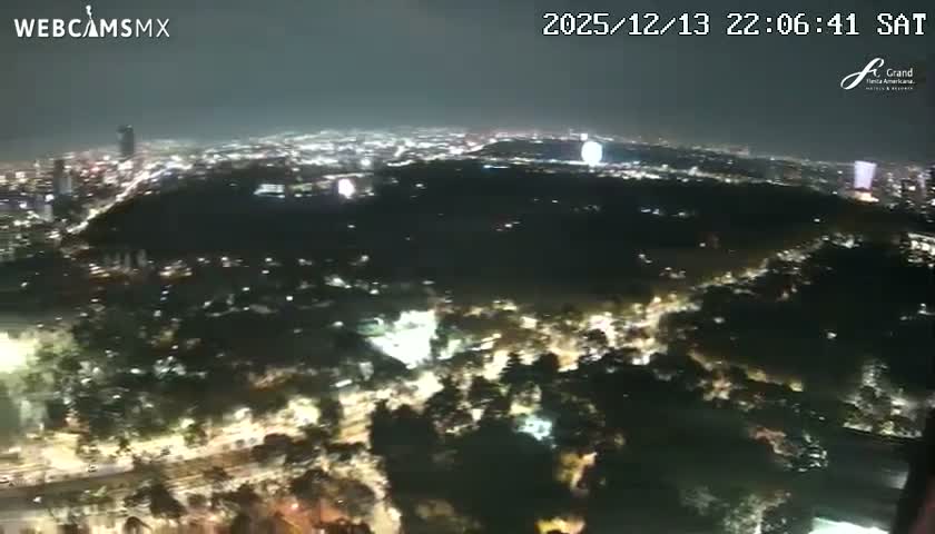 Ciudad de Mexico City - Miguel Hidalgo Castillo de Chapultepec Castle & Park Skylne Live Cam - Miguel Hidalgo, Ciudad de Mexico, Mexico 