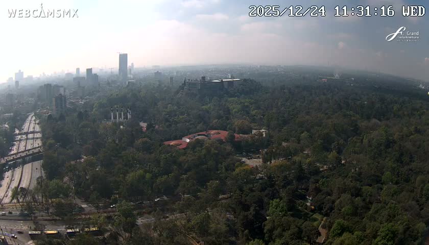 Ciudad de Mexico City - Miguel Hidalgo Castillo de Chapultepec Castle & Park Skylne Live Cam - Miguel Hidalgo, Ciudad de Mexico, Mexico 