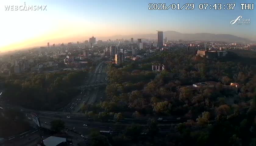 Ciudad de Mexico City - Miguel Hidalgo Castillo de Chapultepec Castle & Park Skylne Live Cam - Miguel Hidalgo, Ciudad de Mexico, Mexico 