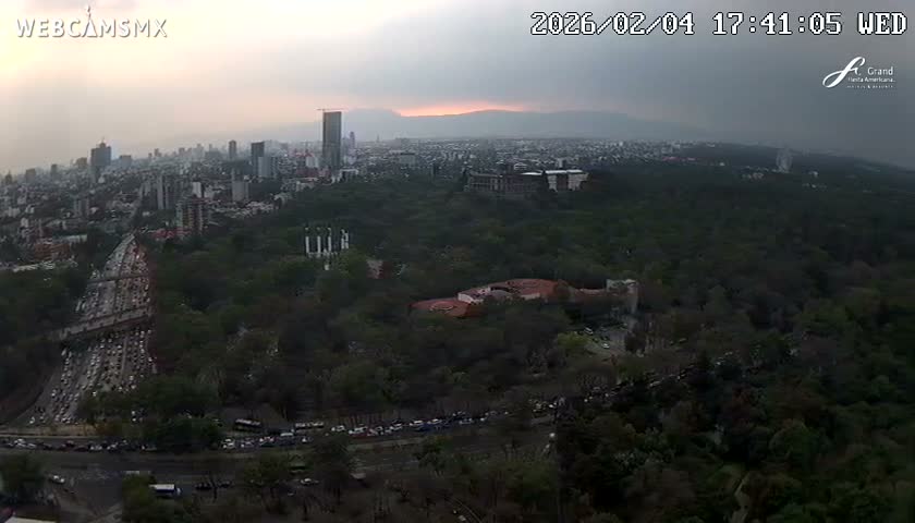 Ciudad de Mexico City - Miguel Hidalgo Castillo de Chapultepec Castle & Park Skylne Live Cam - Miguel Hidalgo, Ciudad de Mexico, Mexico 