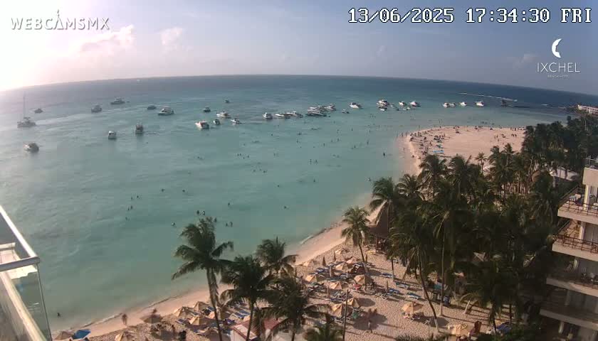 Isla Mujeres, Playa Cocal Beach Live Cam - Centro, Isla Mujeres, Quintana Roo, Mexico