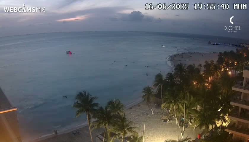 Isla Mujeres, Playa Cocal Beach Live Cam - Centro, Isla Mujeres, Quintana Roo, Mexico