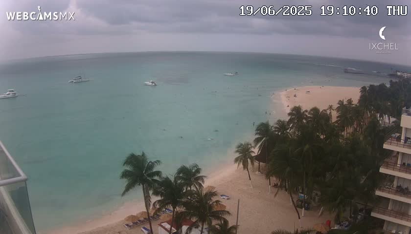 Isla Mujeres, Playa Cocal Beach Live Cam - Centro, Isla Mujeres, Quintana Roo, Mexico