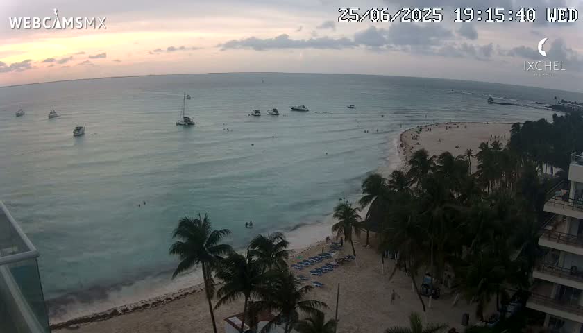 Isla Mujeres, Playa Cocal Beach Live Cam - Centro, Isla Mujeres, Quintana Roo, Mexico