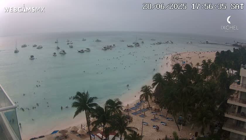 Isla Mujeres, Playa Cocal Beach Live Cam - Centro, Isla Mujeres, Quintana Roo, Mexico