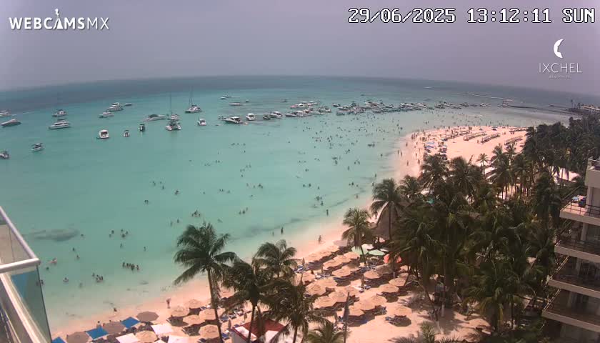 Isla Mujeres, Playa Cocal Beach Live Cam - Centro, Isla Mujeres, Quintana Roo, Mexico