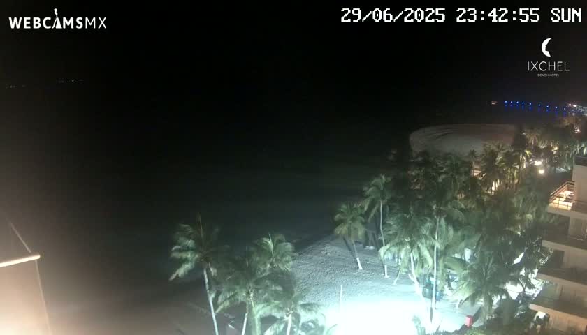 Isla Mujeres, Playa Cocal Beach Live Cam - Centro, Isla Mujeres, Quintana Roo, Mexico