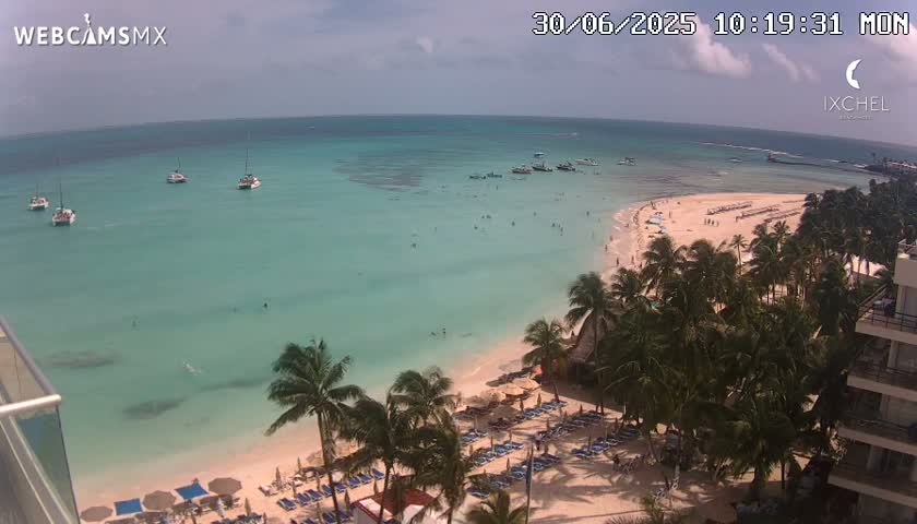 Isla Mujeres, Playa Cocal Beach Live Cam - Centro, Isla Mujeres, Quintana Roo, Mexico