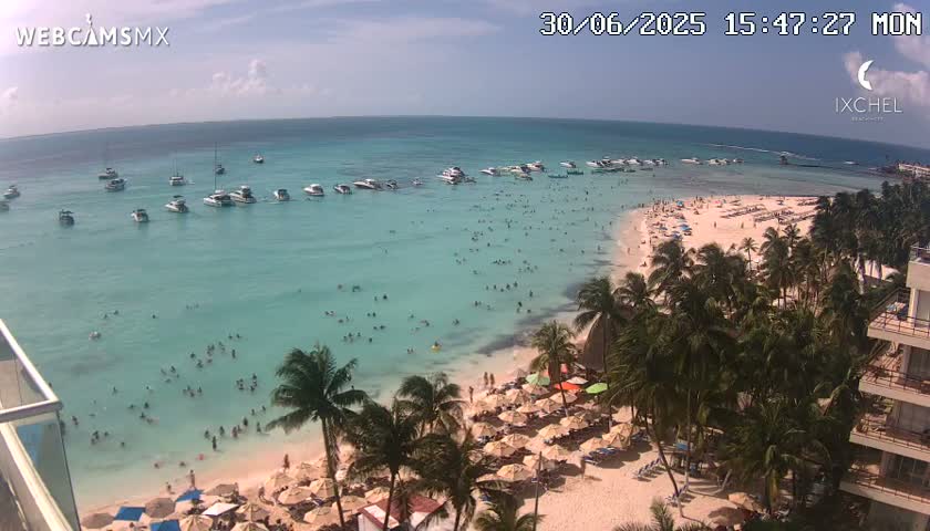 Isla Mujeres, Playa Cocal Beach Live Cam - Centro, Isla Mujeres, Quintana Roo, Mexico