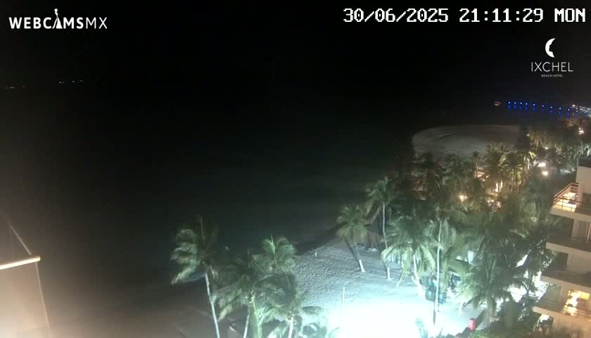 Isla Mujeres, Playa Cocal Beach Live Cam - Centro, Isla Mujeres, Quintana Roo, Mexico