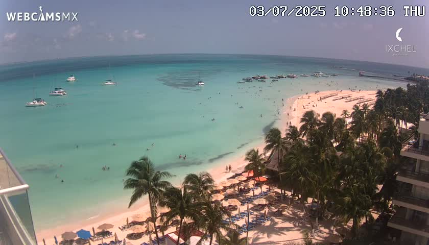 Isla Mujeres, Playa Cocal Beach Live Cam - Centro, Isla Mujeres, Quintana Roo, Mexico