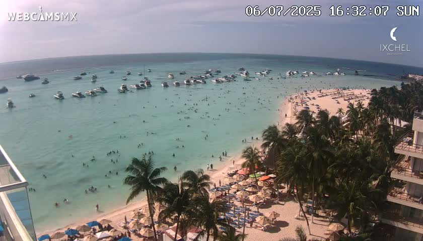 Isla Mujeres, Playa Cocal Beach Live Cam - Centro, Isla Mujeres, Quintana Roo, Mexico