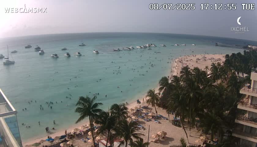 Isla Mujeres, Playa Cocal Beach Live Cam - Centro, Isla Mujeres, Quintana Roo, Mexico