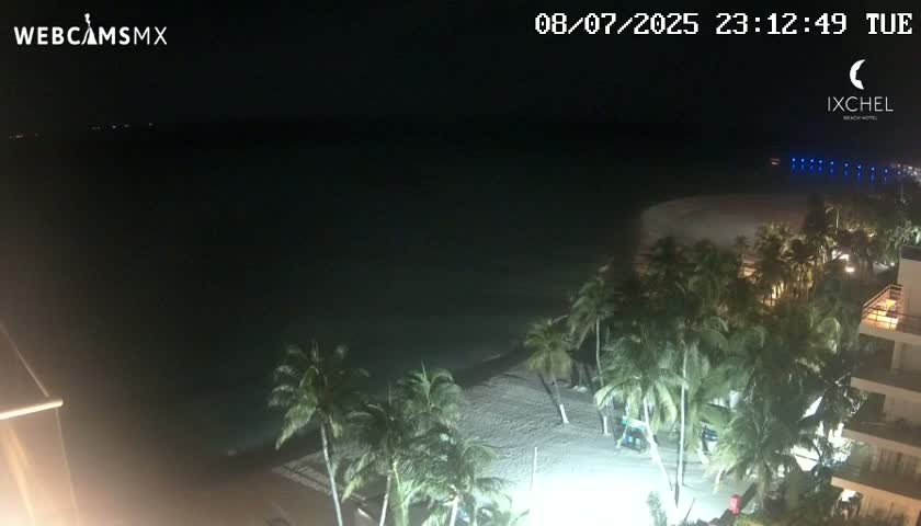Isla Mujeres, Playa Cocal Beach Live Cam - Centro, Isla Mujeres, Quintana Roo, Mexico