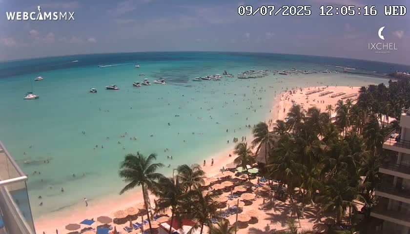 Isla Mujeres, Playa Cocal Beach Live Cam - Centro, Isla Mujeres, Quintana Roo, Mexico