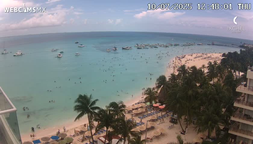 Isla Mujeres, Playa Cocal Beach Live Cam - Centro, Isla Mujeres, Quintana Roo, Mexico