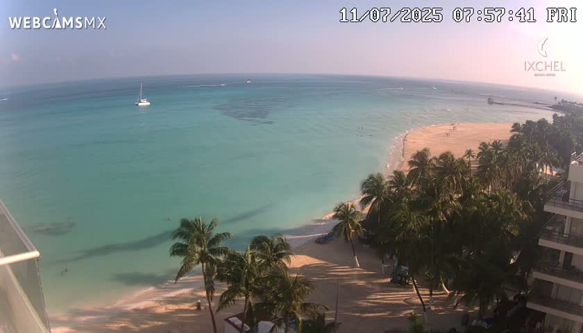Isla Mujeres, Playa Cocal Beach Live Cam - Centro, Isla Mujeres, Quintana Roo, Mexico