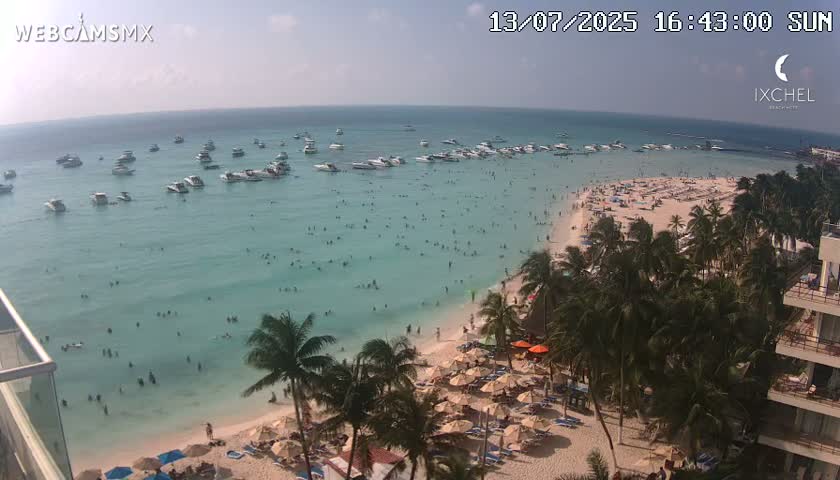Isla Mujeres, Playa Cocal Beach Live Cam - Centro, Isla Mujeres, Quintana Roo, Mexico