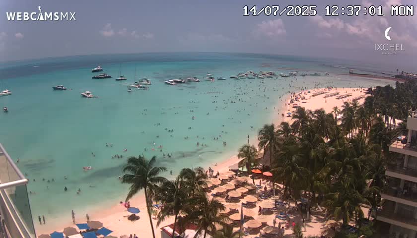 Isla Mujeres, Playa Cocal Beach Live Cam - Centro, Isla Mujeres, Quintana Roo, Mexico
