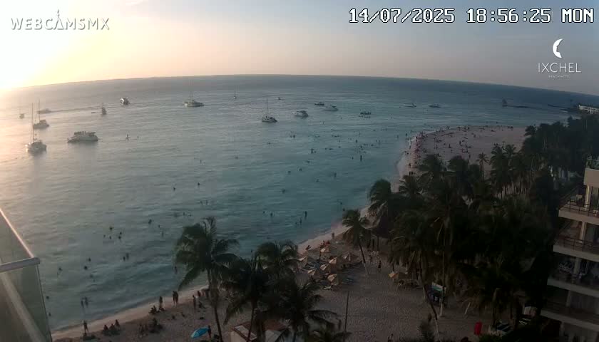 Isla Mujeres, Playa Cocal Beach Live Cam - Centro, Isla Mujeres, Quintana Roo, Mexico