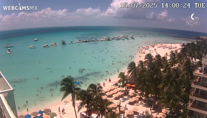 Isla Mujeres, Playa Cocal Beach Live Cam - Centro, Isla Mujeres, Quintana Roo, Mexico