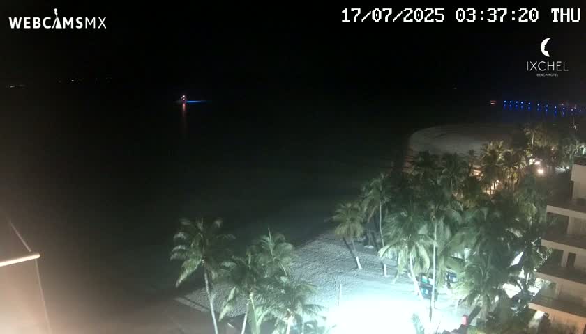 Isla Mujeres, Playa Cocal Beach Live Cam - Centro, Isla Mujeres, Quintana Roo, Mexico