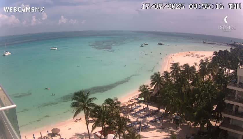 Isla Mujeres, Playa Cocal Beach Live Cam - Centro, Isla Mujeres, Quintana Roo, Mexico
