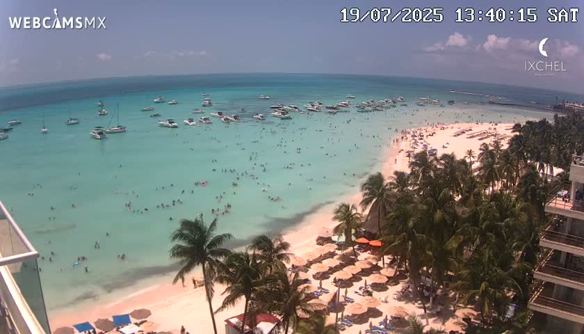 Isla Mujeres, Playa Cocal Beach Live Cam - Centro, Isla Mujeres, Quintana Roo, Mexico