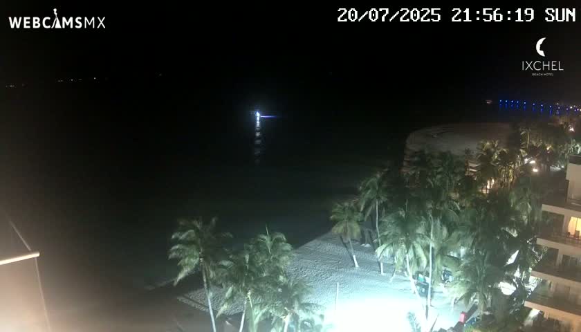 Isla Mujeres, Playa Cocal Beach Live Cam - Centro, Isla Mujeres, Quintana Roo, Mexico