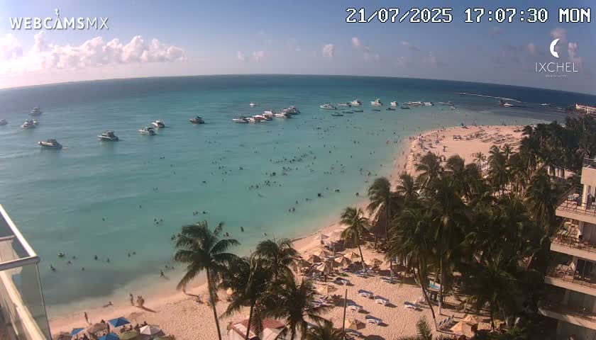 Isla Mujeres, Playa Cocal Beach Live Cam - Centro, Isla Mujeres, Quintana Roo, Mexico