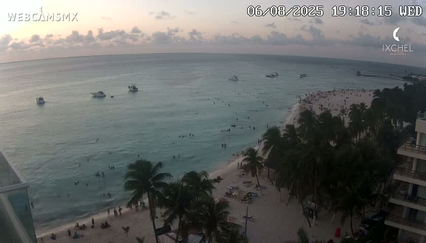 Isla Mujeres, Playa Cocal Beach Live Cam - Centro, Isla Mujeres, Quintana Roo, Mexico