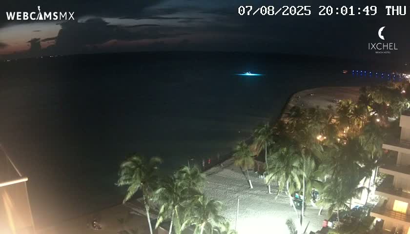 Isla Mujeres, Playa Cocal Beach Live Cam - Centro, Isla Mujeres, Quintana Roo, Mexico