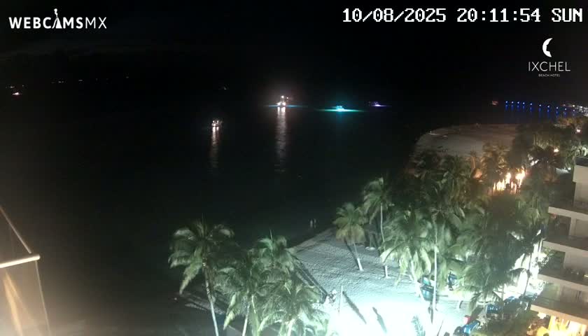 Isla Mujeres, Playa Cocal Beach Live Cam - Centro, Isla Mujeres, Quintana Roo, Mexico