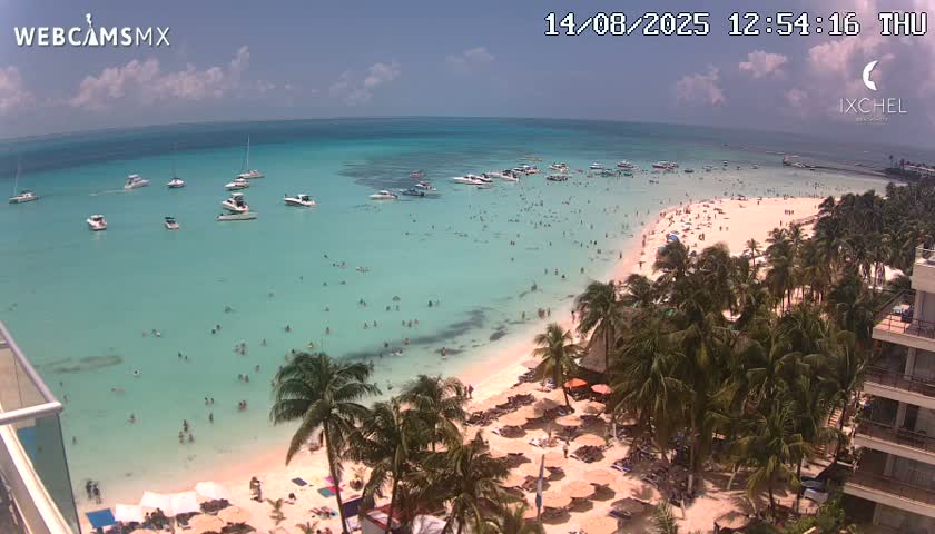 Isla Mujeres, Playa Cocal Beach Live Cam - Centro, Isla Mujeres, Quintana Roo, Mexico