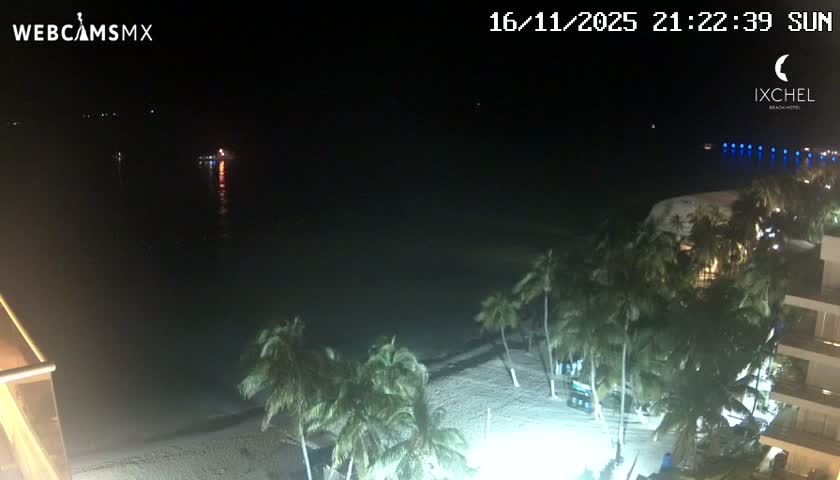 Isla Mujeres, Playa Cocal Beach Live Cam - Centro, Isla Mujeres, Quintana Roo, Mexico