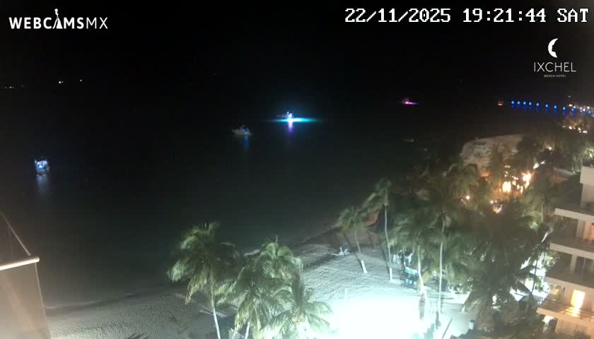 Isla Mujeres, Playa Cocal Beach Live Cam - Centro, Isla Mujeres, Quintana Roo, Mexico