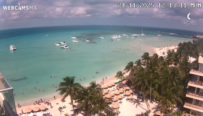 Isla Mujeres, Playa Cocal Beach Live Cam - Centro, Isla Mujeres, Quintana Roo, Mexico