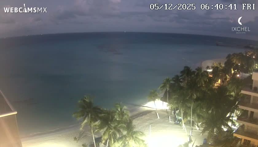 Isla Mujeres, Playa Cocal Beach Live Cam - Centro, Isla Mujeres, Quintana Roo, Mexico