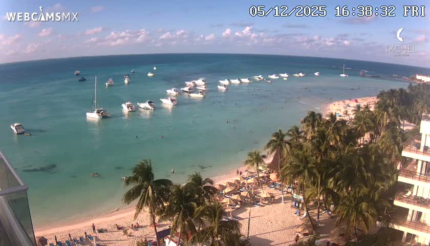 Isla Mujeres, Playa Cocal Beach Live Cam - Centro, Isla Mujeres, Quintana Roo, Mexico