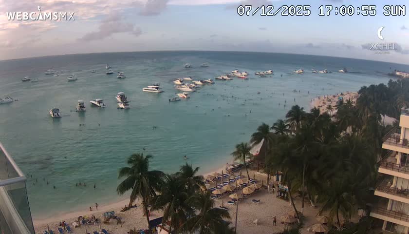 Isla Mujeres, Playa Cocal Beach Live Cam - Centro, Isla Mujeres, Quintana Roo, Mexico