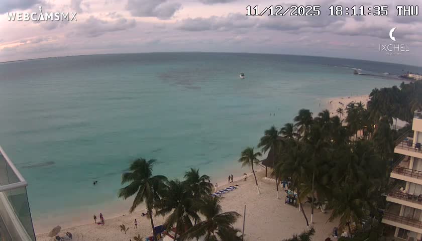 Isla Mujeres, Playa Cocal Beach Live Cam - Centro, Isla Mujeres, Quintana Roo, Mexico